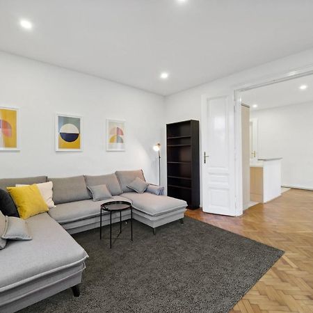 Big Spacious Central Apartment In Wien Eksteriør billede
