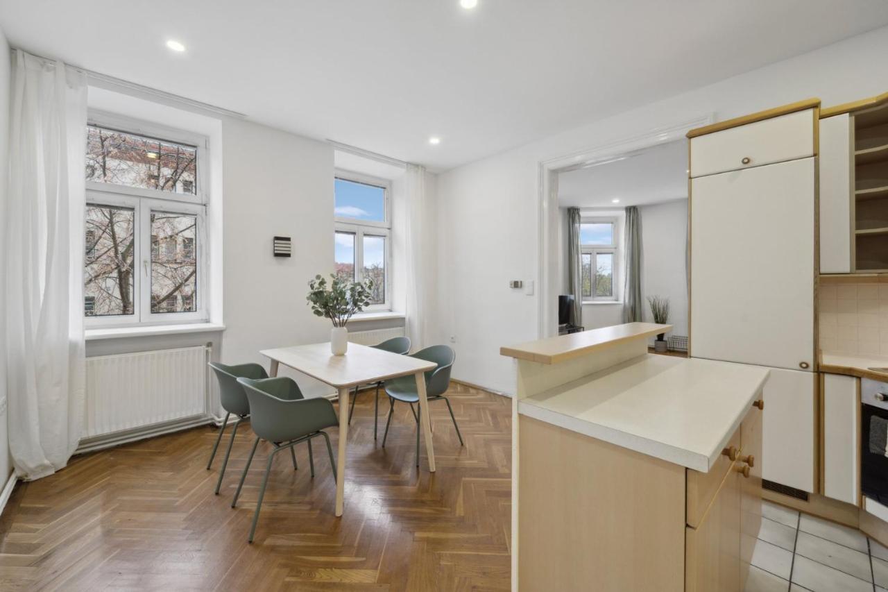 Big Spacious Central Apartment In Wien Eksteriør billede