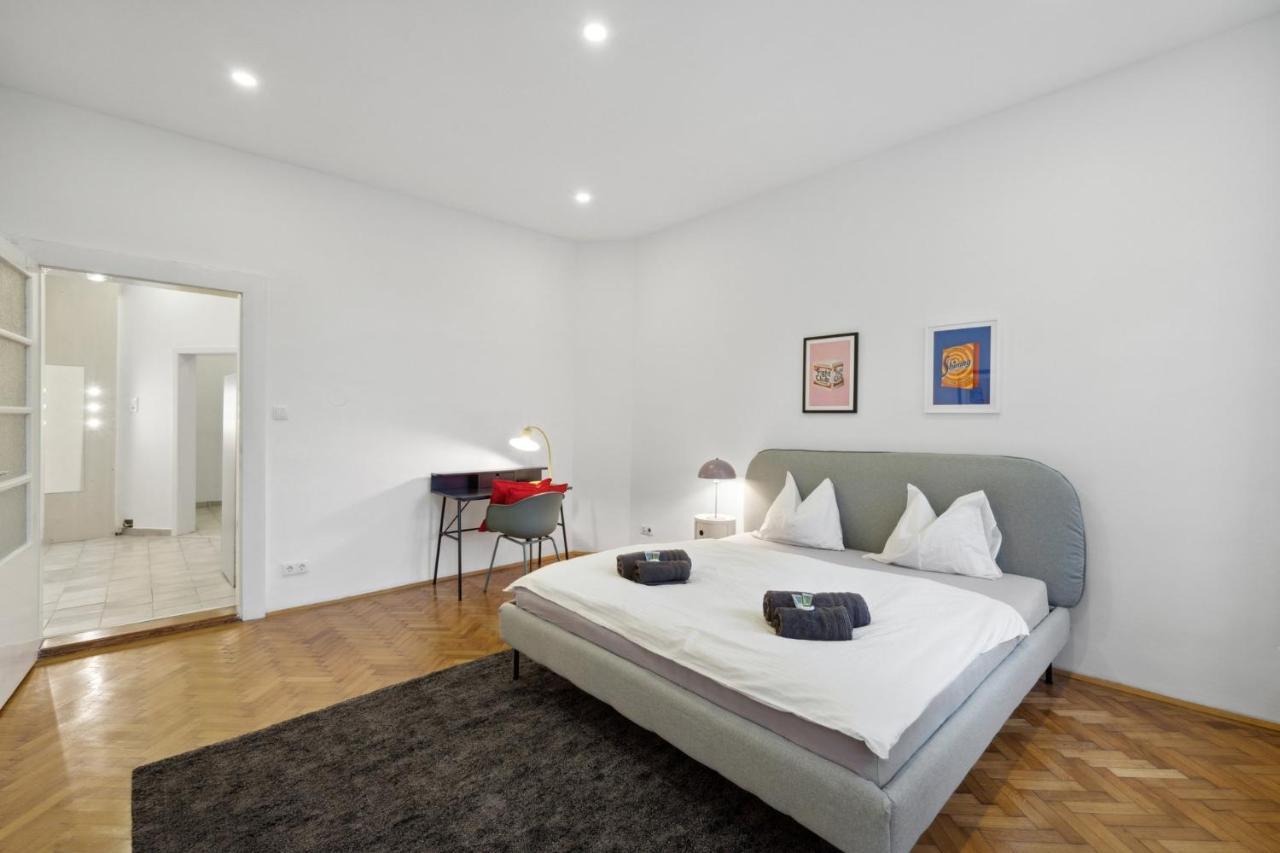 Big Spacious Central Apartment In Wien Eksteriør billede