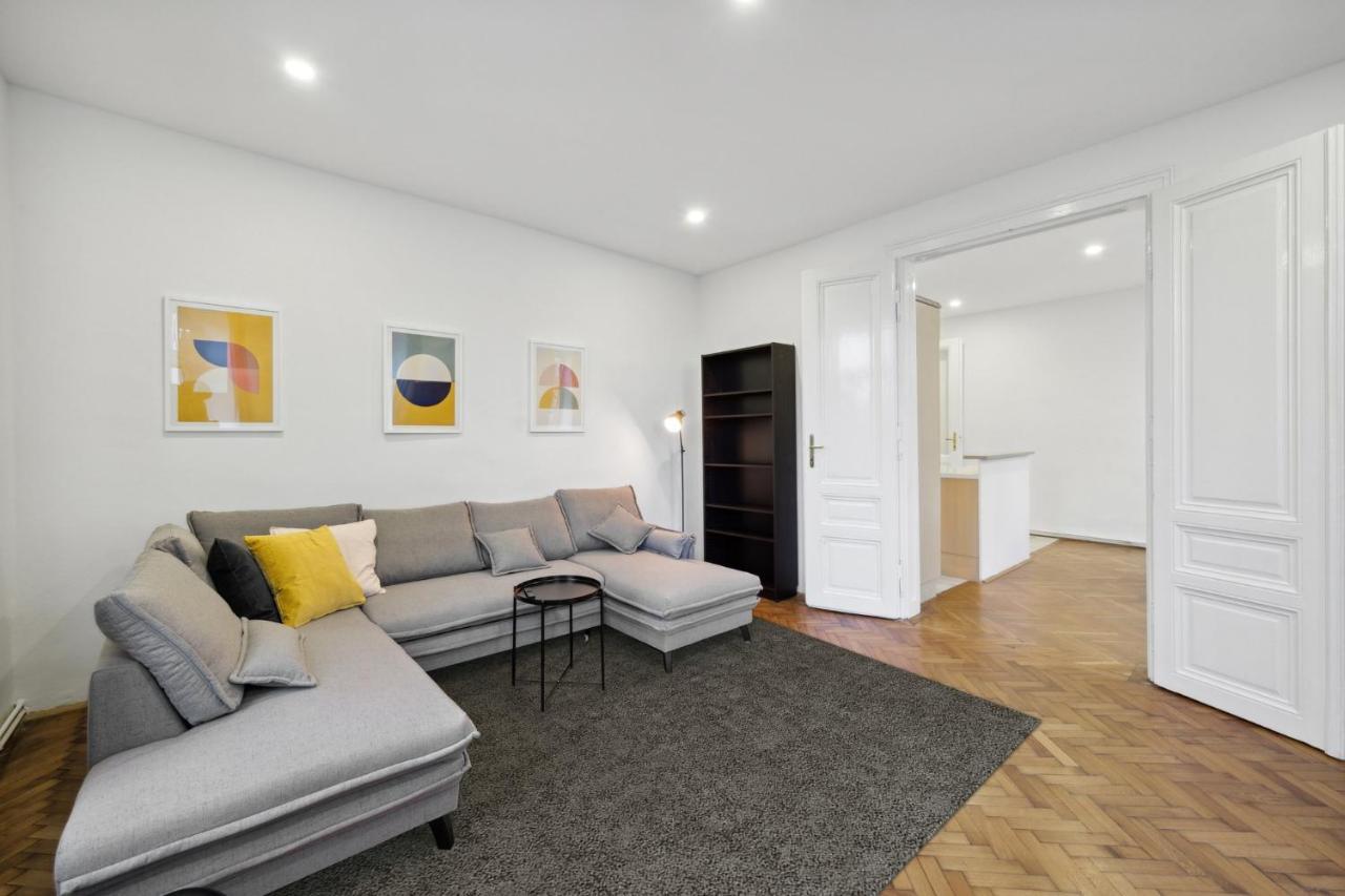 Big Spacious Central Apartment In Wien Eksteriør billede