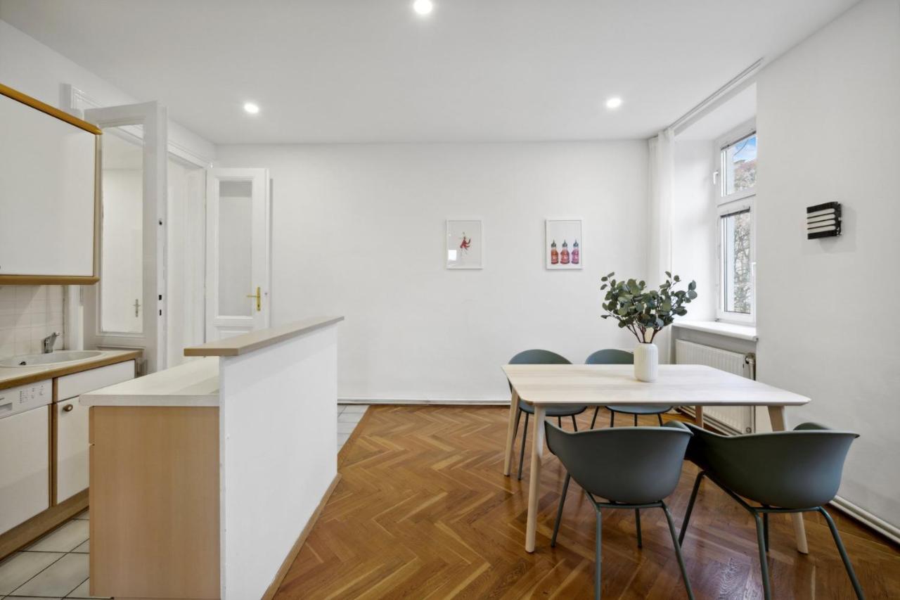 Big Spacious Central Apartment In Wien Eksteriør billede