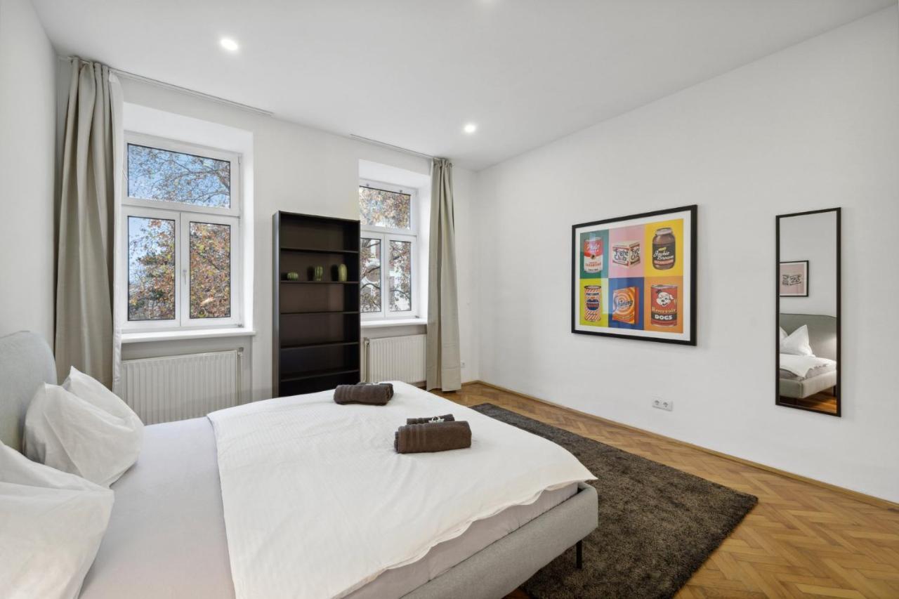 Big Spacious Central Apartment In Wien Eksteriør billede